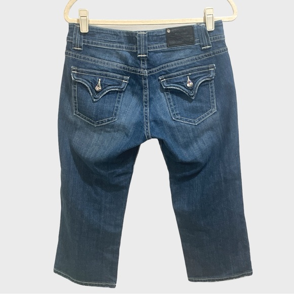 Vigoss Fit Distressed Jeweled Capri Jean Waist 30 - Picture 4 of 10